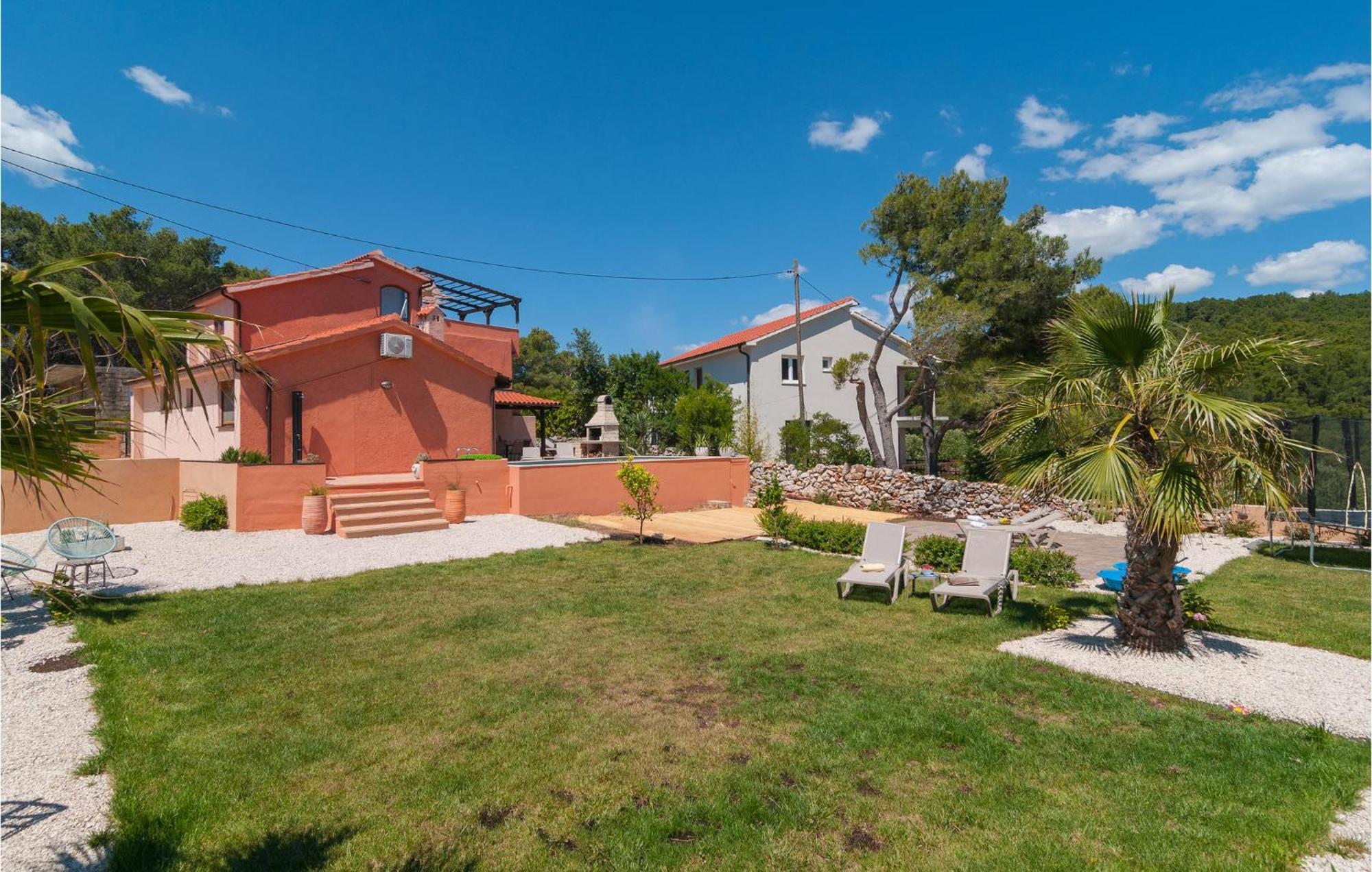 Cozy Home In Mudri Dolac With Kitchen Basina 외부 사진